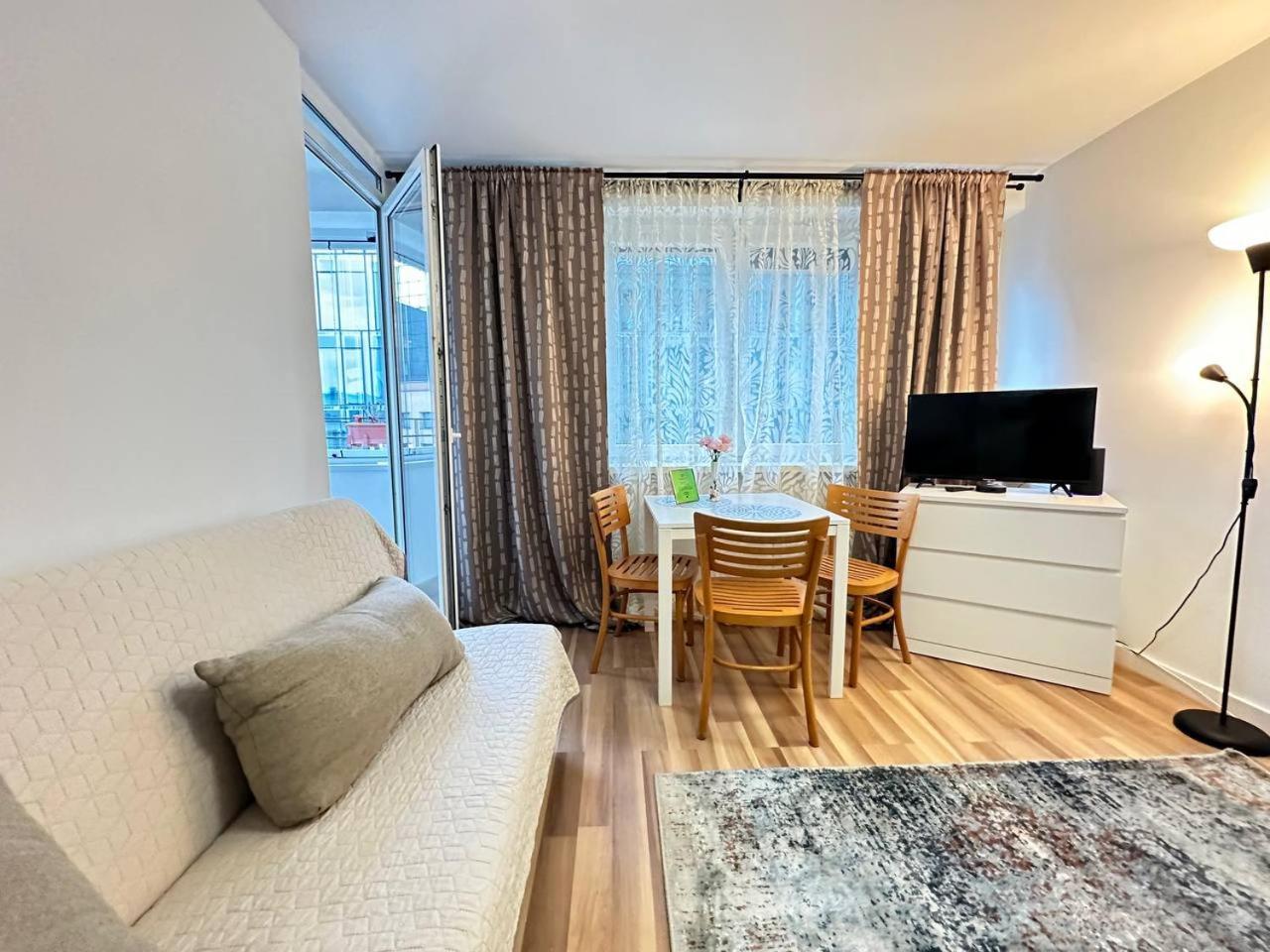 5Centrum Stanislawa Moniuszki10 Wi-Fi 1Gb Sek Варшава Екстериор снимка